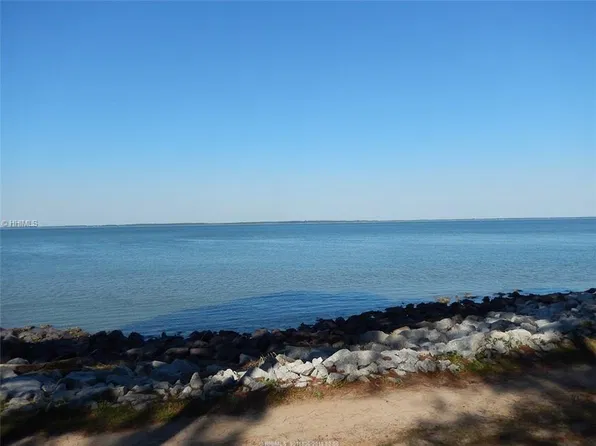 6 Dolphin Point Ln #0, Hilton Head Island, SC 29926
