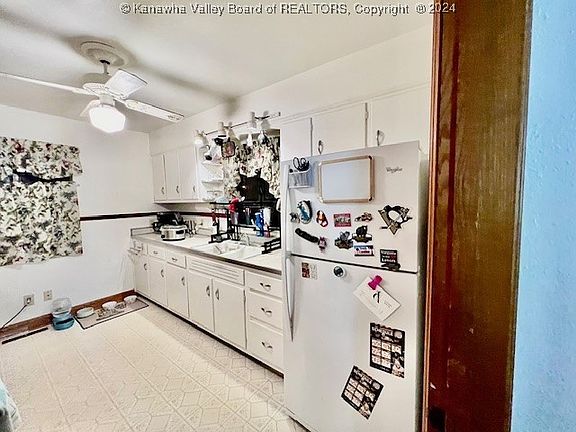 5th image of 5117 Indiana St