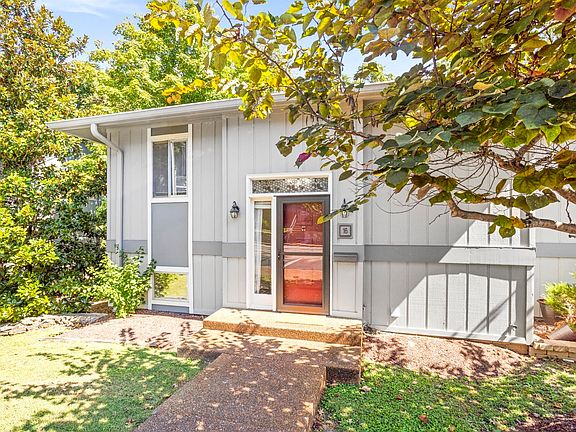 3rd image of 21 Vaughns Gap Rd APT 16