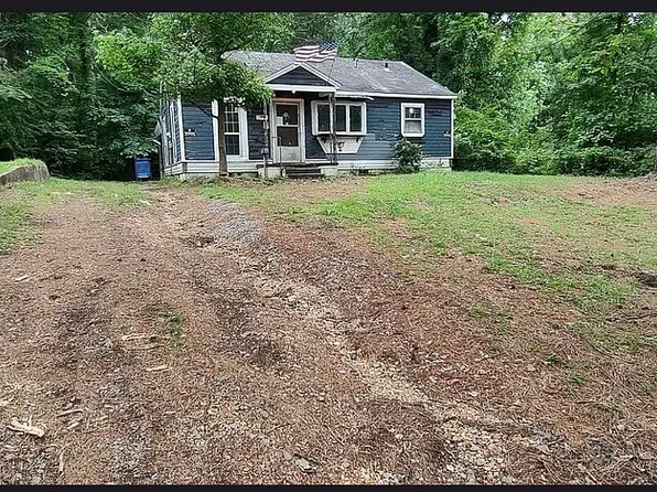 1069 Elm St, Camden, AR 71701