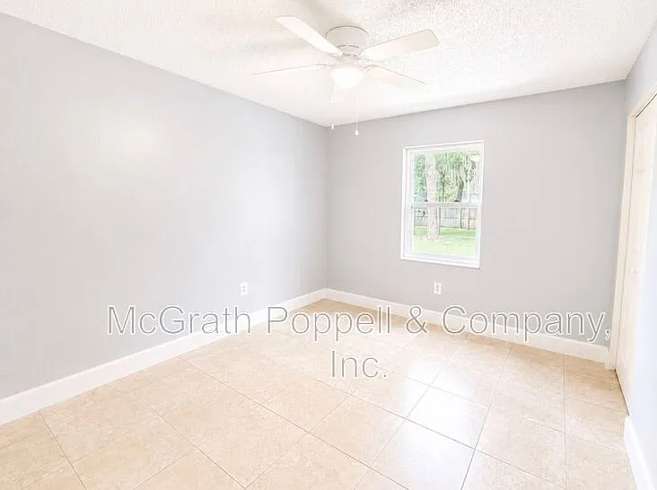 7702 Chase Rd — Photo 9