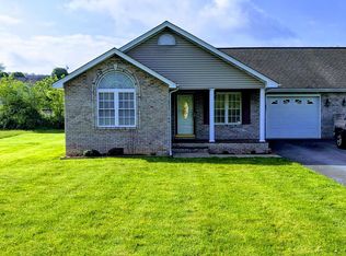 18085 Destiny Ln, Abingdon, VA 24210