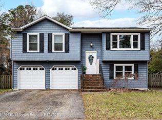 510 Leawood Ave, Toms River, NJ 08755