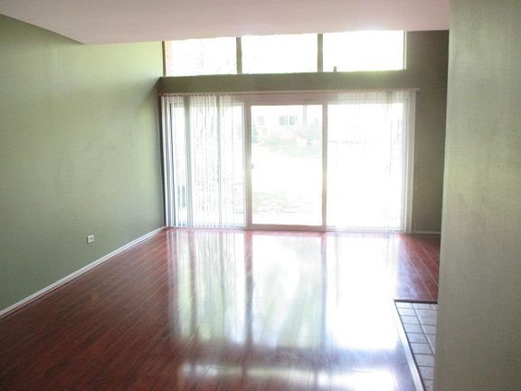 2nd image of 5954 Meadow Dr