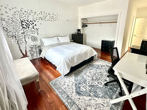 2nd image of 3733 Avenida Del Sol C Studio Ctr