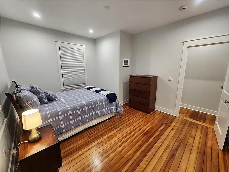 34 Harrison Ave — Photo 20