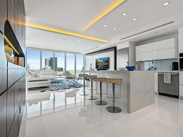 100 Lincoln Rd #Penthouse 6 — Photo 7