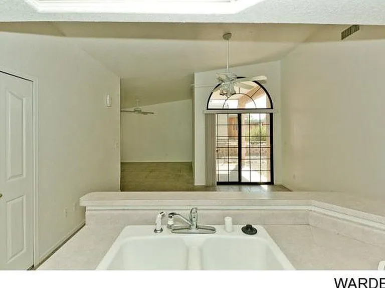 3250 Osborn Dr #A — Photo 6