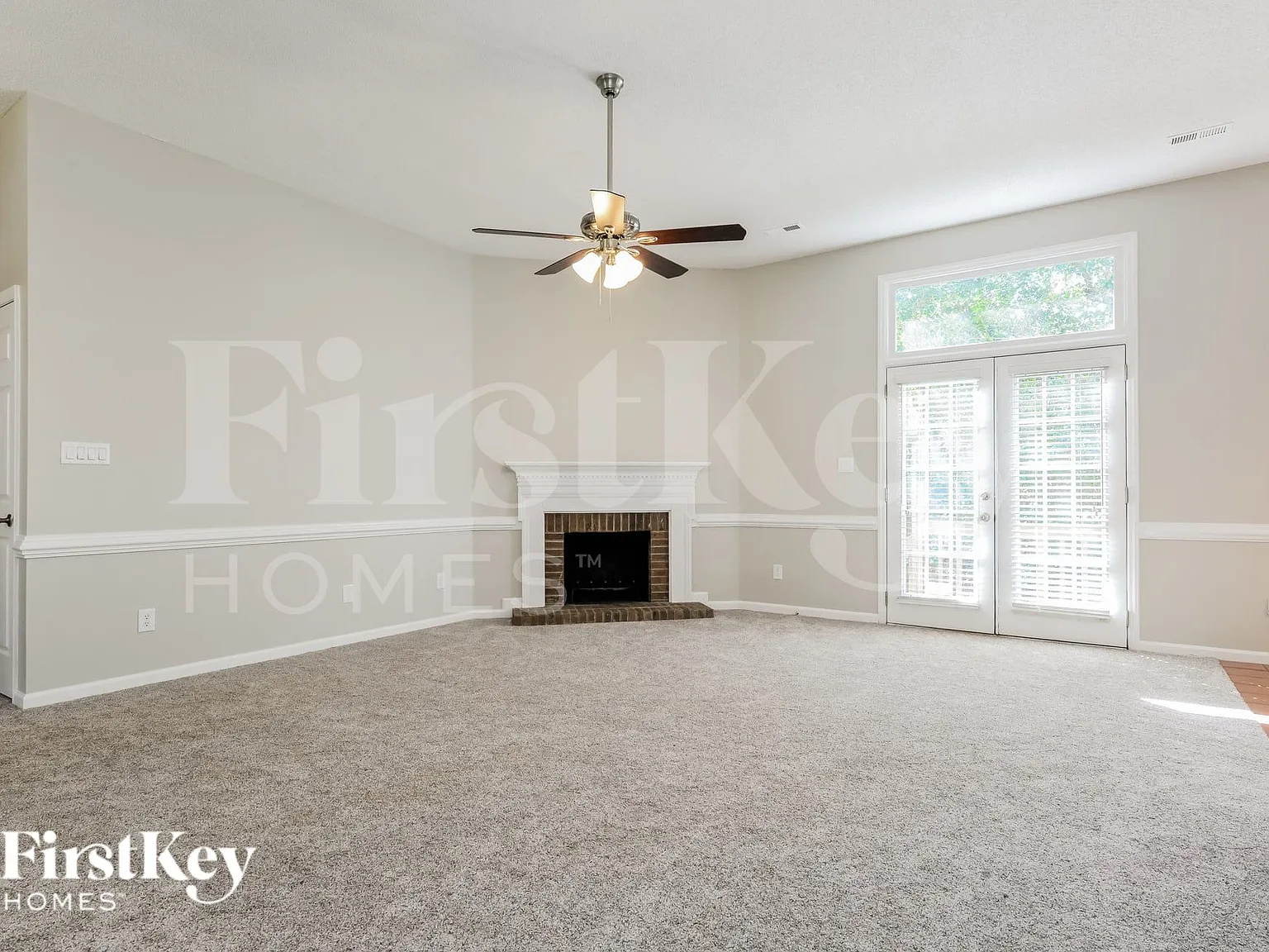 3 bed, 2.0 bath, 1374 sqft, $2,485 — Photo 3