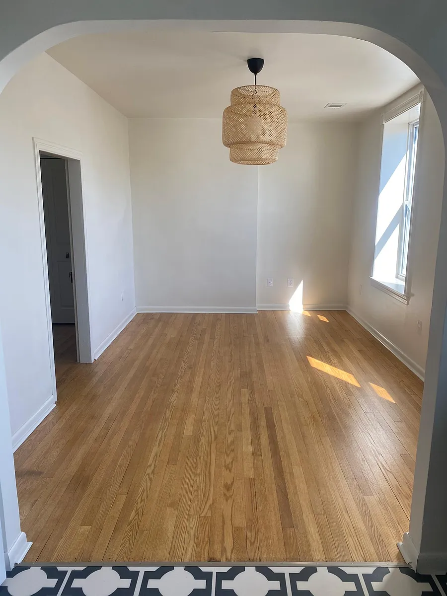 Building Photo - 319 E Patrick St #B