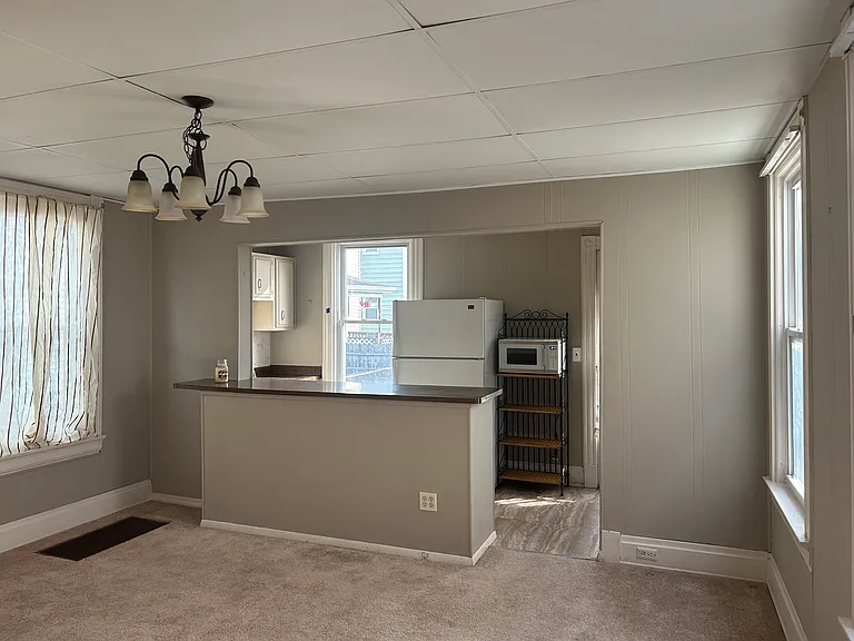 Dining/Kitchen