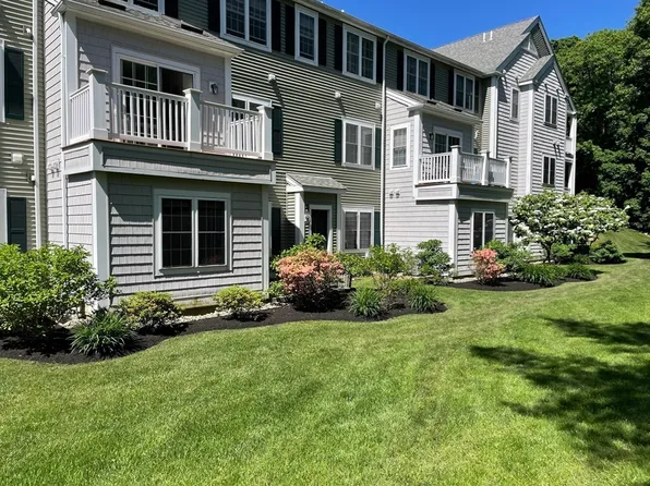 94 Village Dr Unit 94, Quincy, MA 02169