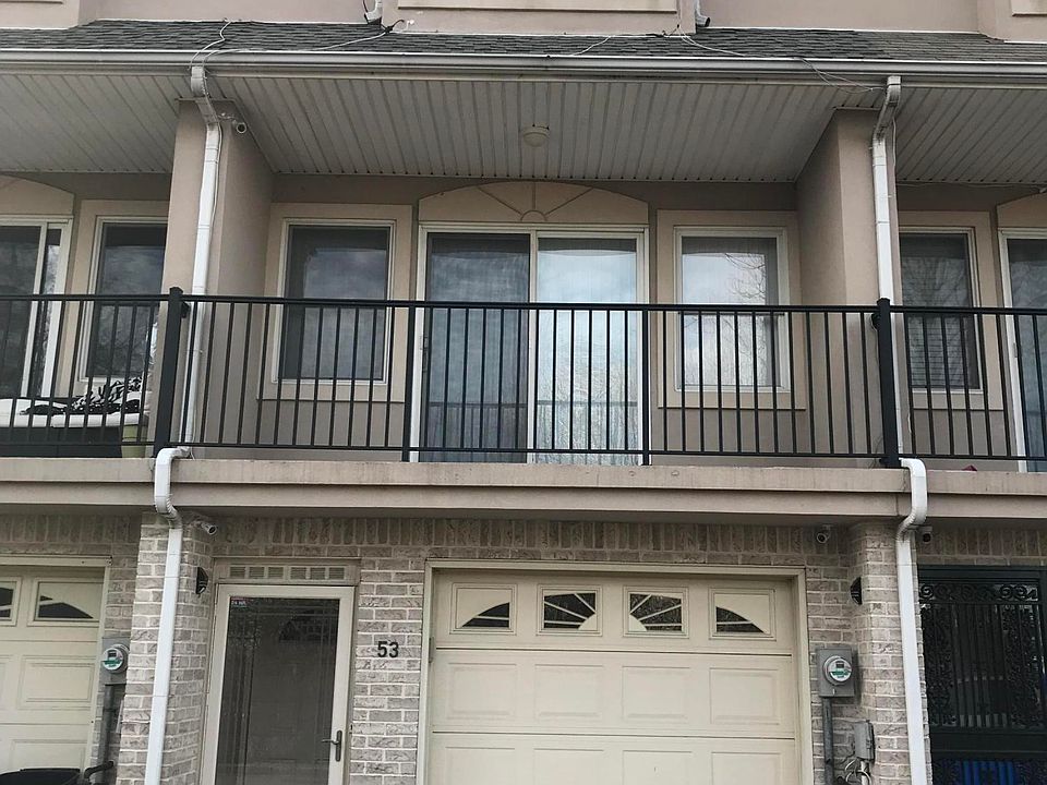 1st image of 53 Crestwater Ct