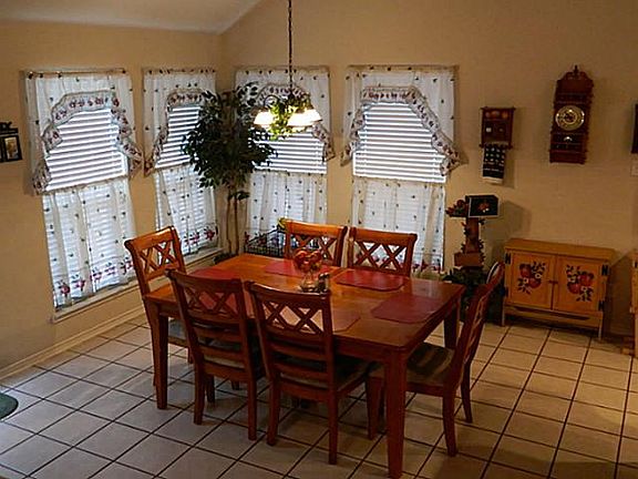 4th image of 8104 Heritage Palms Trl