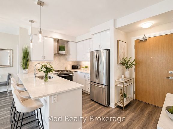 4th image of 128 Grovewood Cmn #129