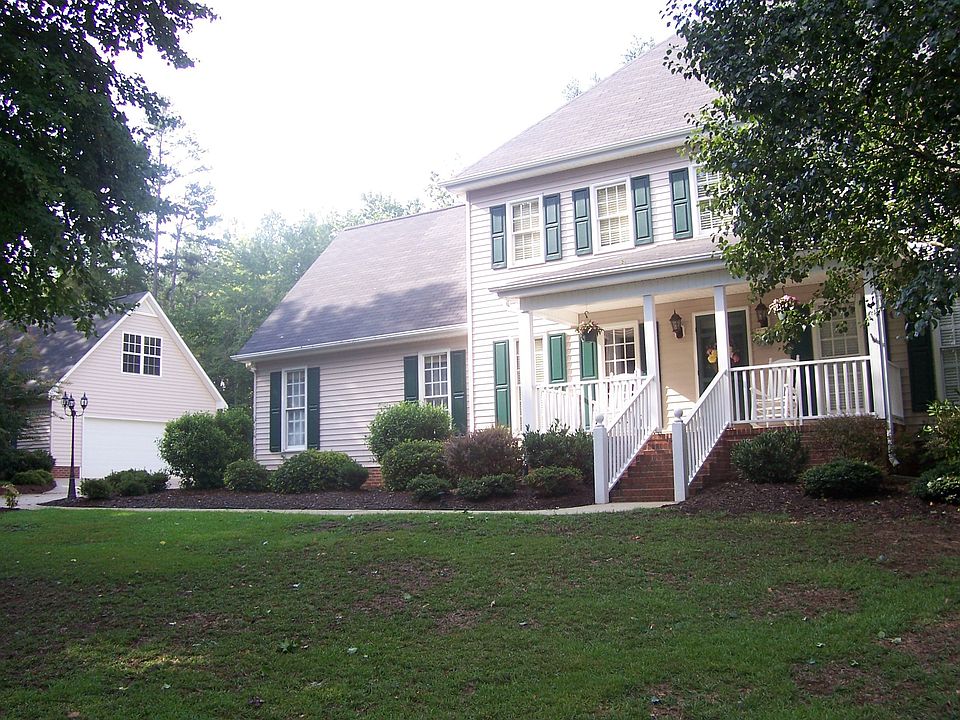 Beautiful home, breathtaking backyard.