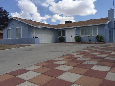 5613 Carl Ave, Las Vegas, NV, 89108