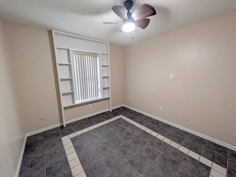 6255 Bedford Dr — Photo 12