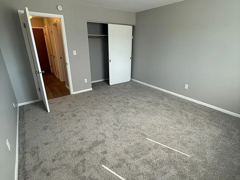 725 16th Ave — Photo 21