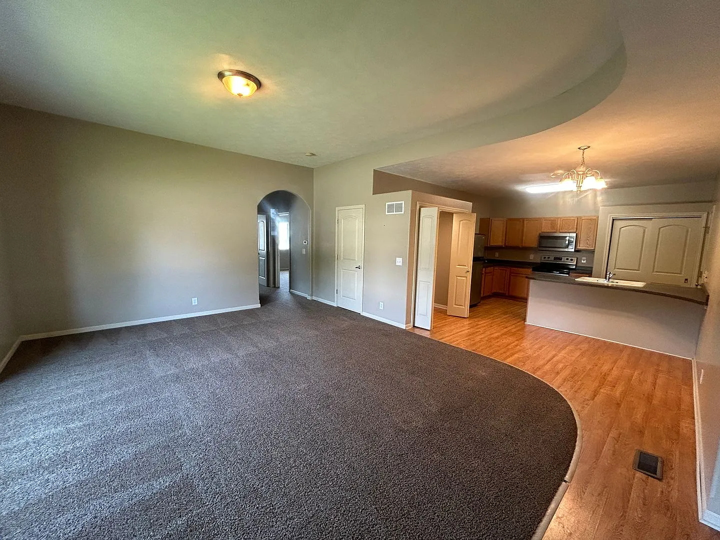 6920 N 15th Unit B — Photo 2