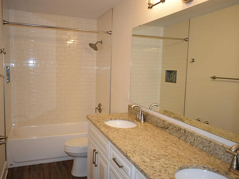 102 Driftwood Ln — Photo 13