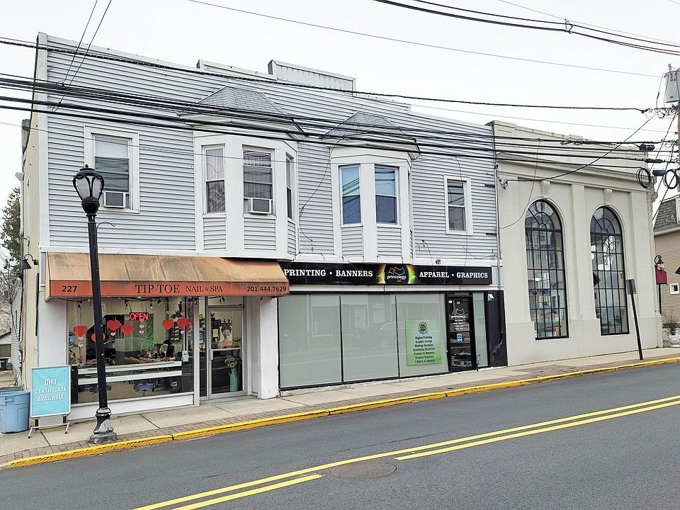 1st image of 229 Godwin Ave