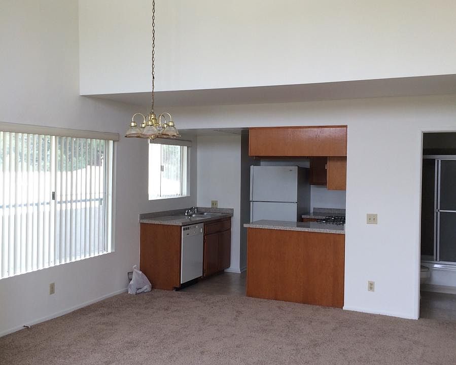 2nd image of 3805 W Verdugo Ave APT F