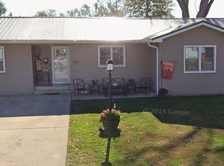 211 E Wernsing Ave, Effingham, IL 62401