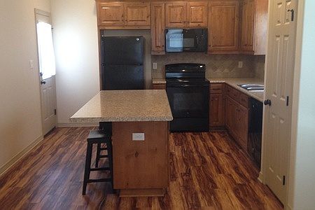 2nd image of 407 Holleman Dr
