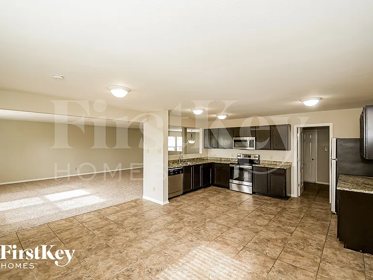 4260 Arches Ct — Photo 7