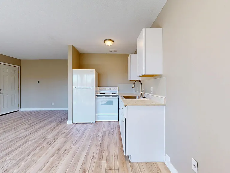 212 N Roosevelt St — Photo 9