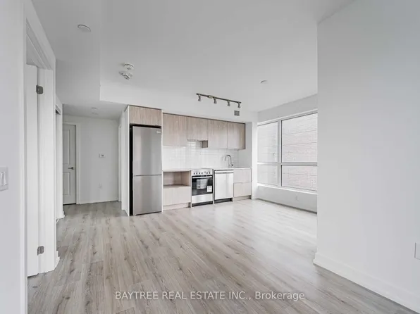 395 Bloor St E, Toronto, ON