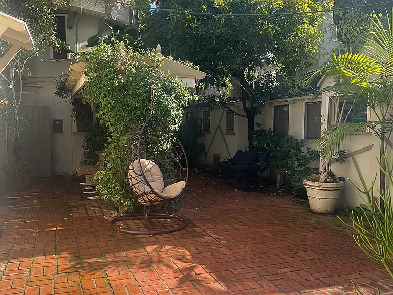 7219 Hampton Ave #14 — Photo 7