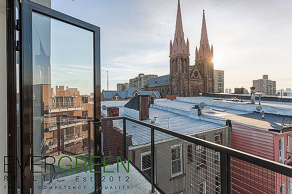 1st image of 162 Graham Ave #2