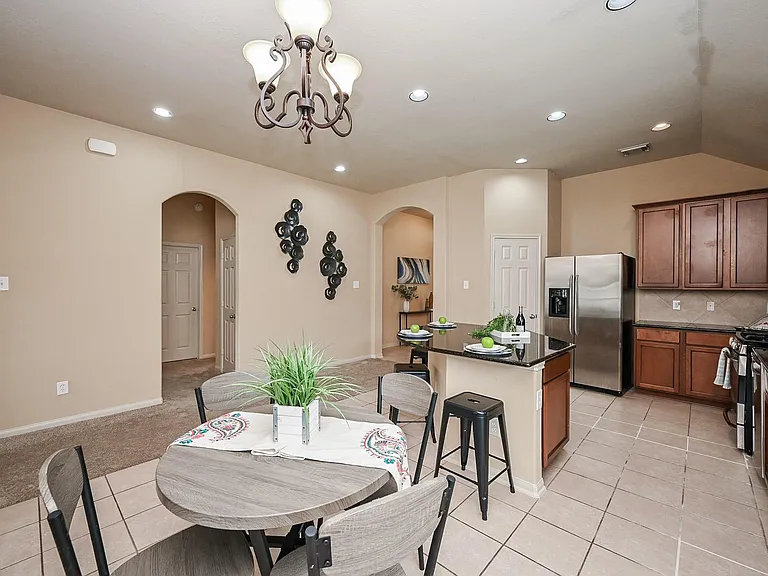 8010 Durham Run Ln — Photo 7