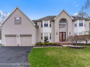 8 Mitchell Ct, Jackson, NJ 08527