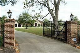  Gated entrance. Invisible fence around entire area for pets.