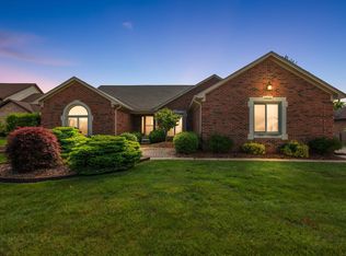 48626 Thorncroft Dr, Macomb, MI 48044