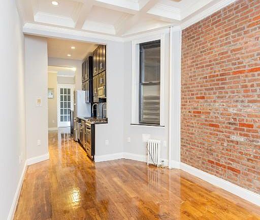 5th image of 117 1st Ave APT 1