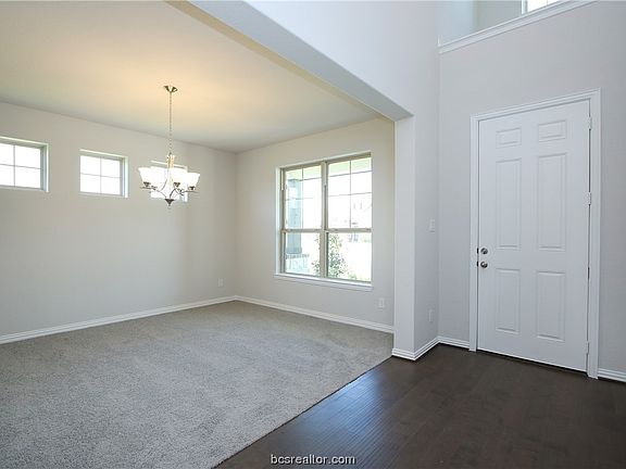 3rd image of 4026 Houberry Loop