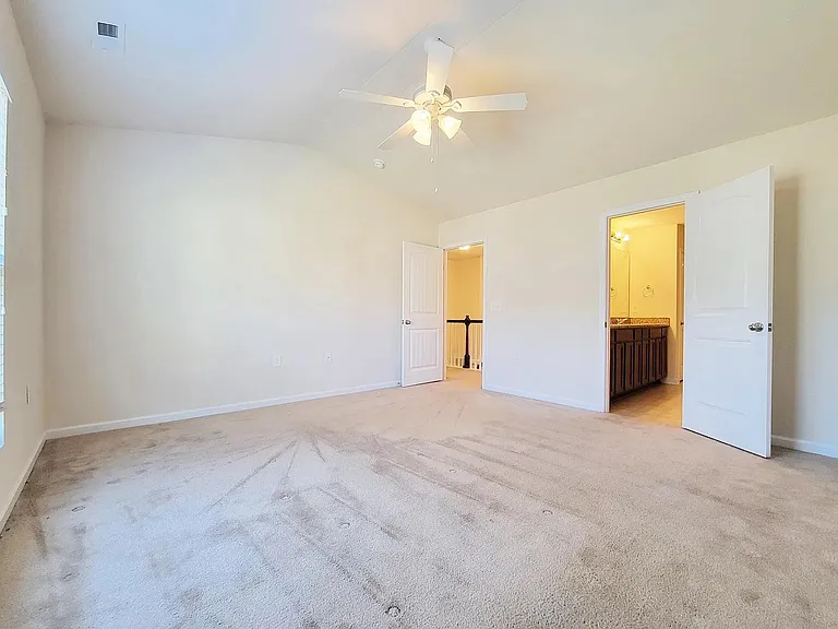 506 Brier Crossings Loop — Photo 4