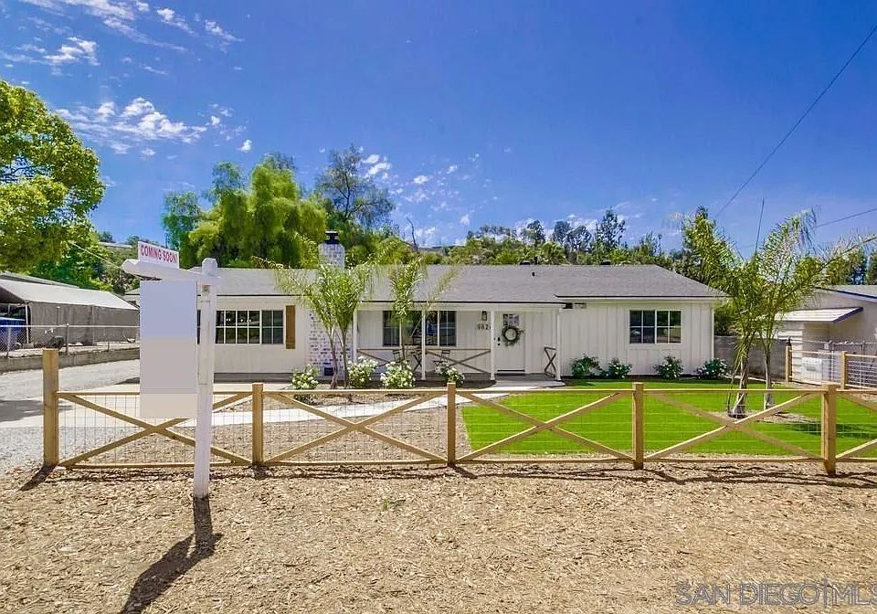 1st image of 9624 Marilla Dr