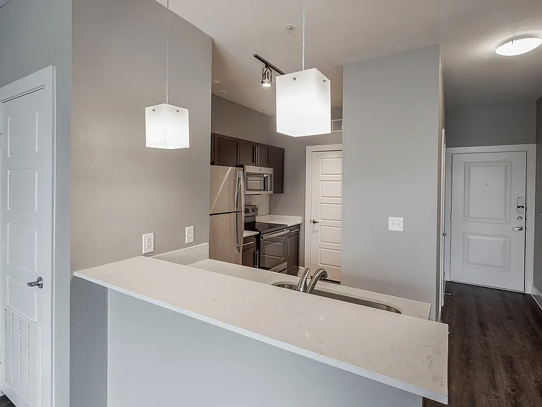 SouthShore_interior_kitchen2