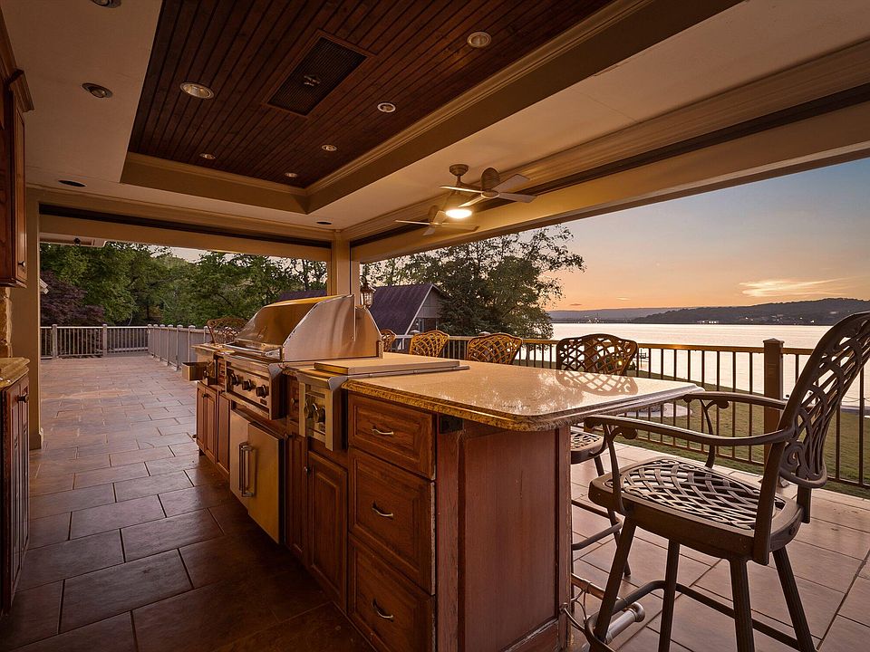 4th image of 4919 Bal Harbor Cir