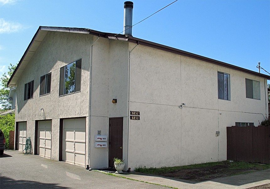 2nd image of 8848 Interlake Ave N