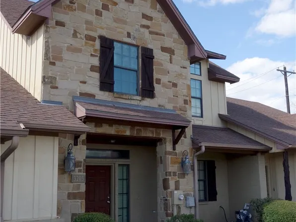 3203 Sergeant Dr, College Station, TX 77845