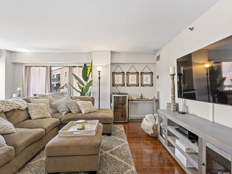 15 N Beacon St #305 — Photo 2