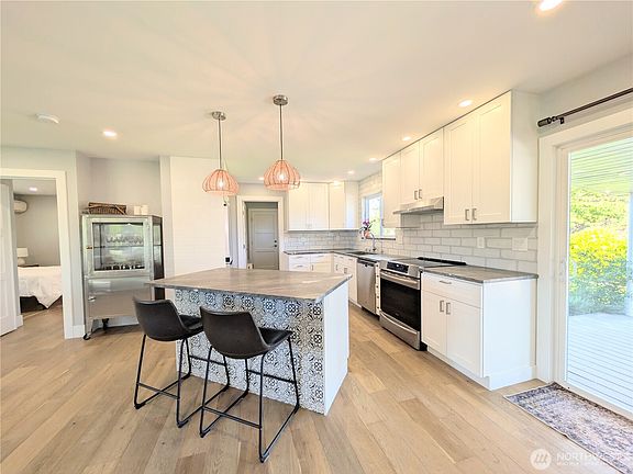 5th image of 1326 Havstad Drive