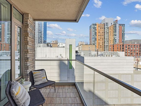 5th image of 505 W 43rd St #11H