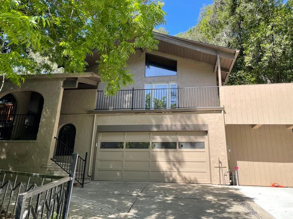 220 1/2 El Camino Rd